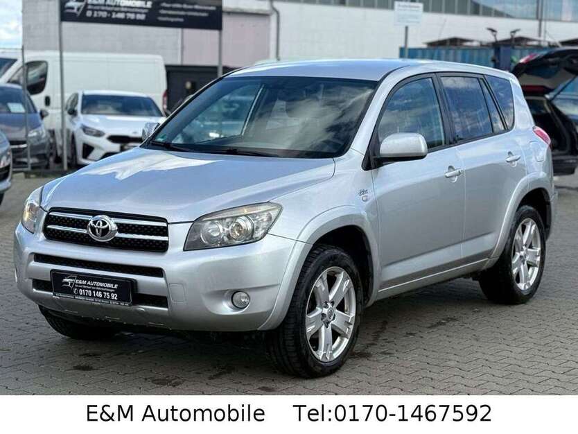 RAV 4