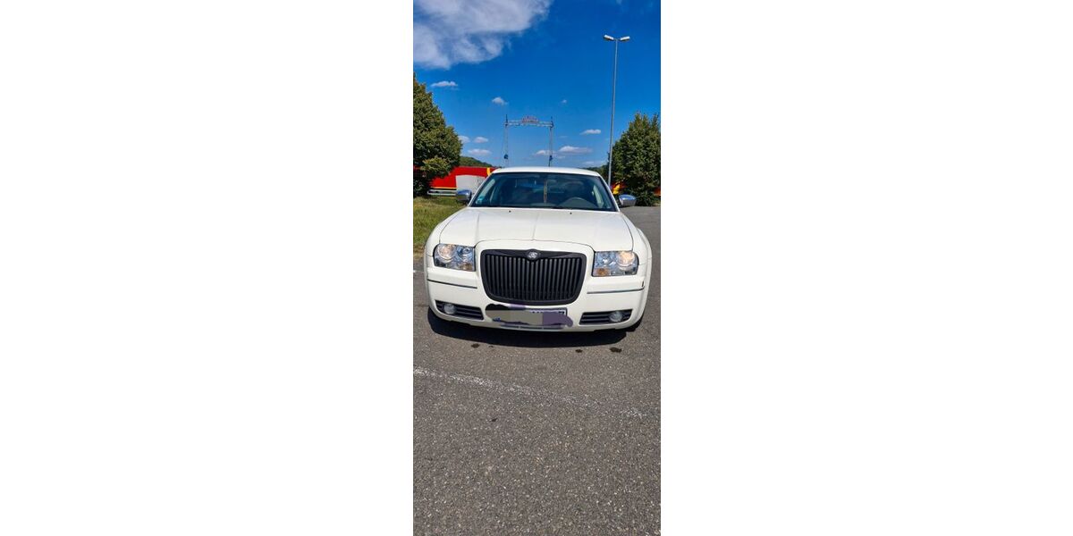 Chrysler 300C 198.000 km 4.200 &euro; Birkenfeld 55765