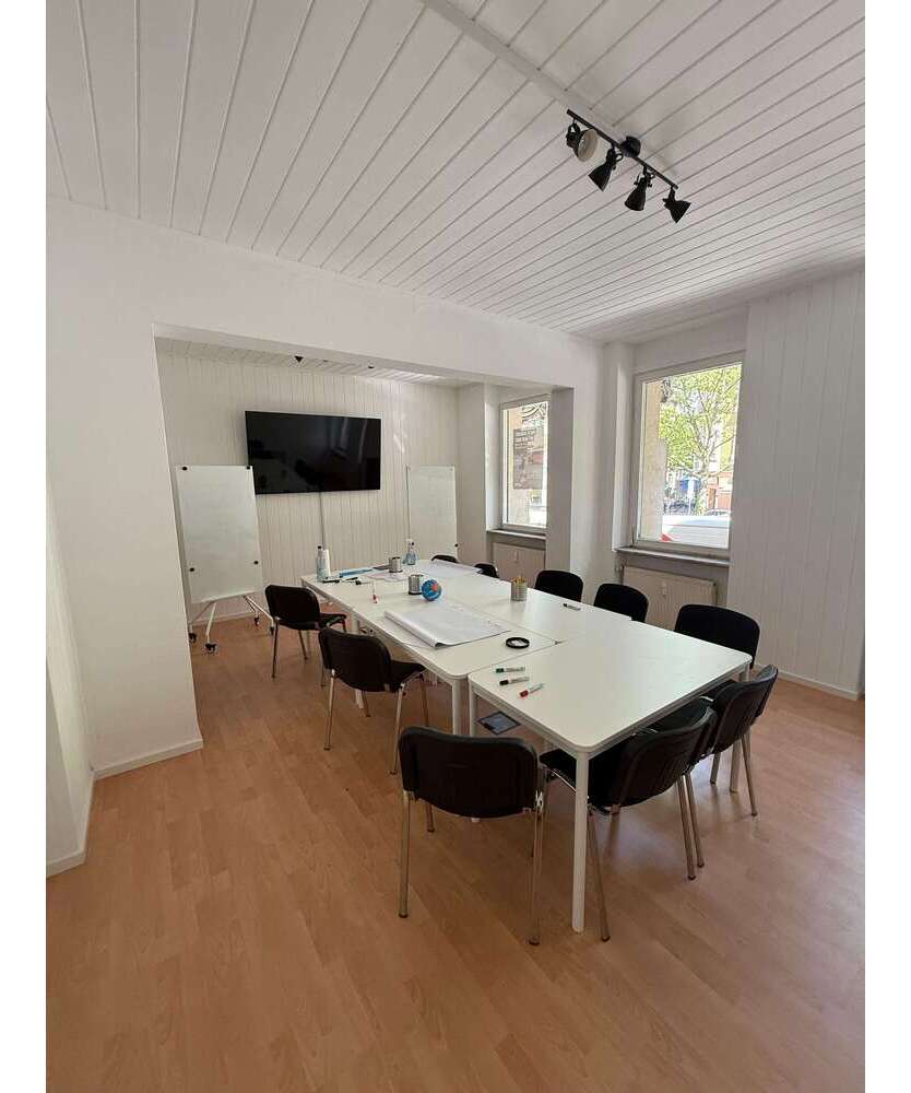 Büro in Wiesbaden 1.050 € 87 m²
