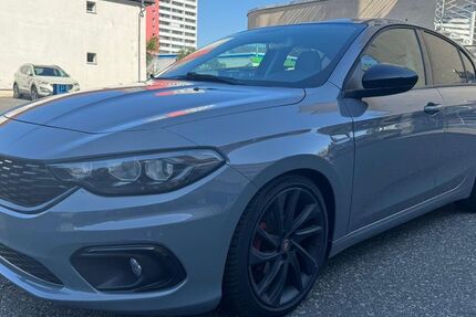 Fiat Tipo 89.000 km 9.890 &euro; Neu Isenburg 63263