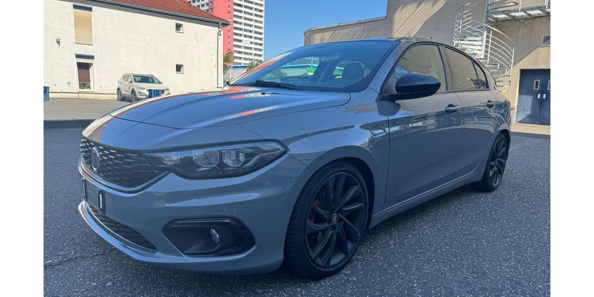 Fiat Tipo 89.000 km 9.890 &euro; Neu Isenburg 63263