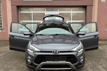 Hyundai i20 33.887 km 12.870 &euro; Hamburg 20537