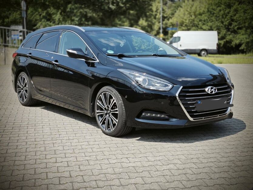 Hyundai i40 113.500 km 10.900 € Schorndorf 73614