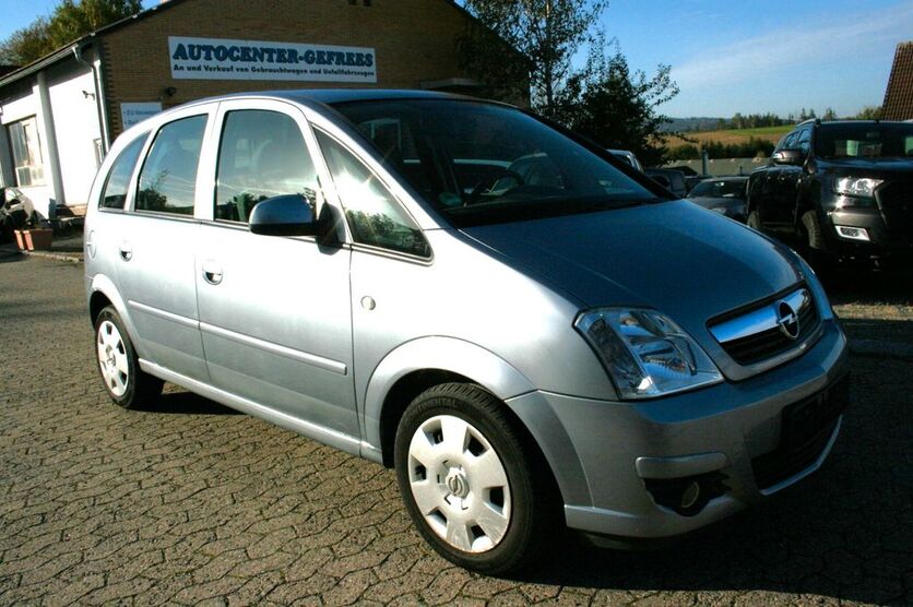 Opel Meriva 180.000 km 999 € Gefrees 95482