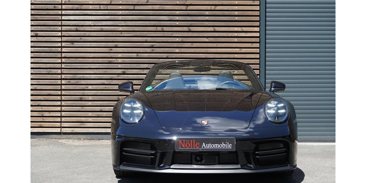 Porsche 992 Carrera S Matrix 360° Bose Carbon PPF NP209t 5.890 km 174.700 &euro; Wuppertal 42327