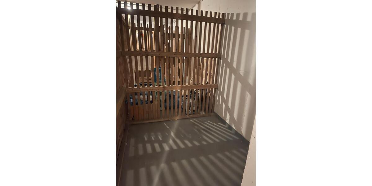 Dachgeschoßwohnung Köln Lindenthal - 1 Zimmer, 26 m&sup2;, 720&euro; | Angebot:25474543