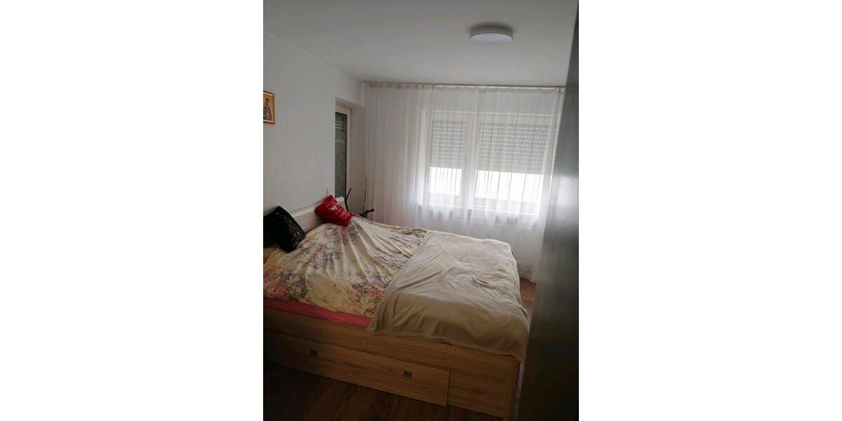 Etagenwohnung Burghausen - 4 Zimmer, 84 m&sup2;, 1.500&euro; | Angebot:26366359