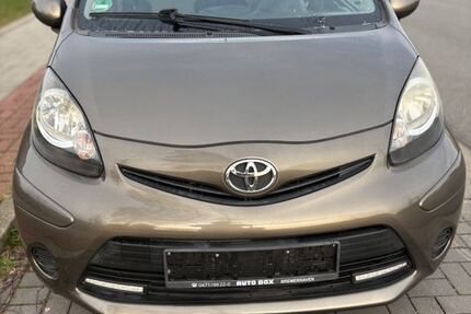 Toyota Aygo (X) 76.300 km 5.000 &euro; Bremerhaven 27578