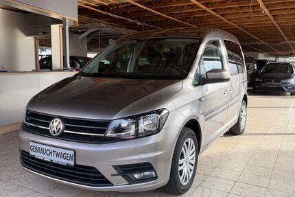 VW Caddy 72.673 km 23.990 &euro; Amberg 92224