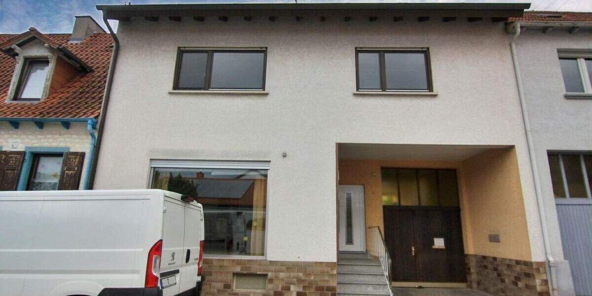 Reihenmittelhaus Walldorf - 8 Zimmer, 239 m&sup2;, 568.000&euro; | Angebot:25567401