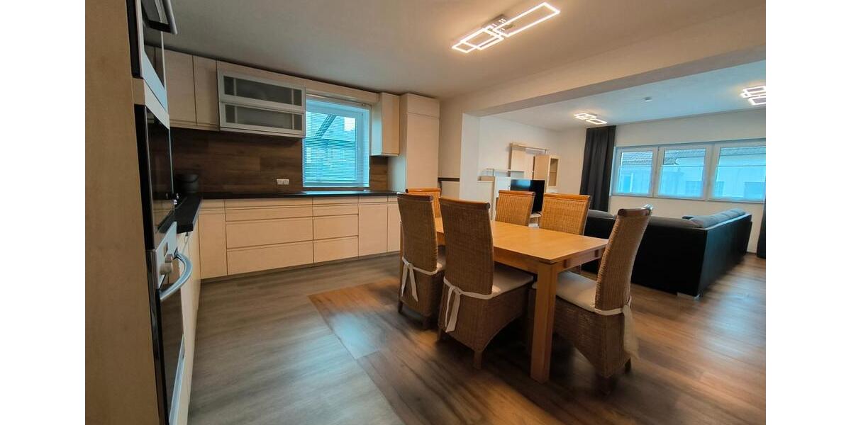 Erdgeschoßwohnung Vilsbiburg - 4 Zimmer, 123 m&sup2;, 645&euro; | Angebot:26348814
