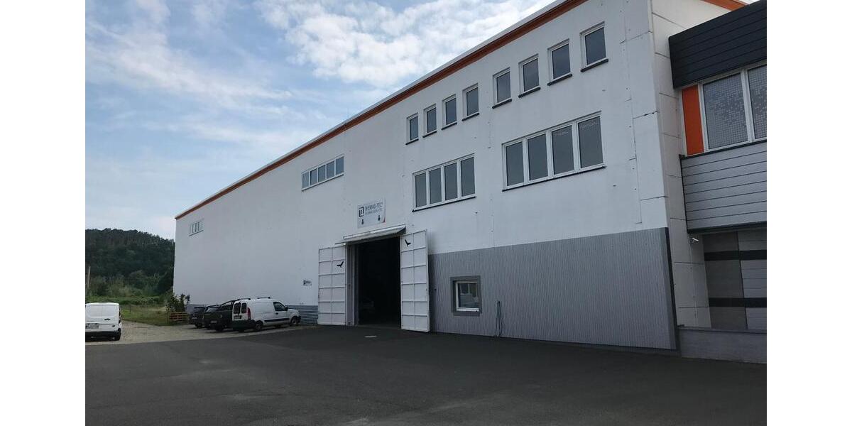 Lagerhalle ca. 900m² mit Büro, Werkstatt in Rochlitz zu vermieten zimmer