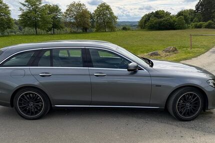 Mercedes-Benz E 300 79.400 km 26.200 &euro; Schöffengrund 35641