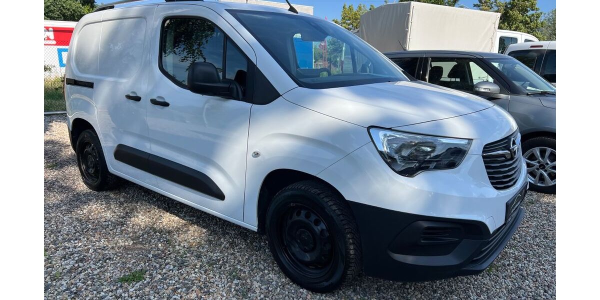 Opel Combo 99.500 km 13.500 &euro; Berlin 13089