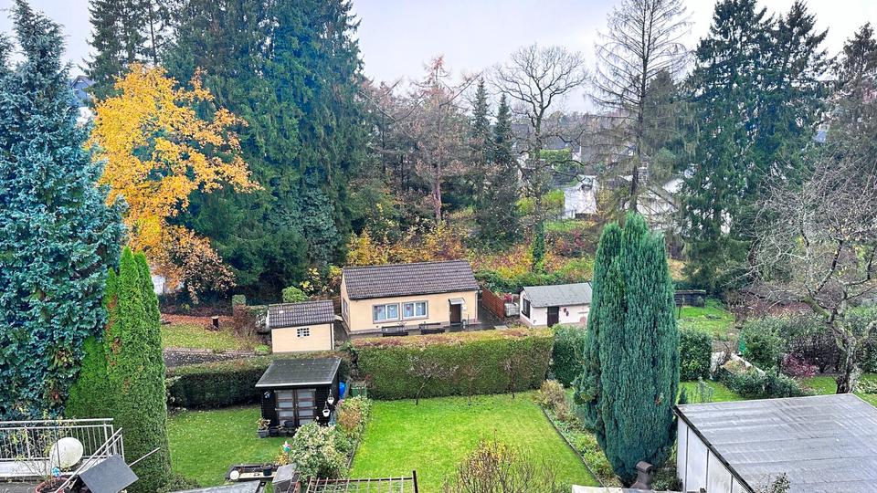Doppelhaushälfte Solingen Mitte - 9 Zimmer, 210 m&sup2;, 340.000&euro; | Angebot:26705632
