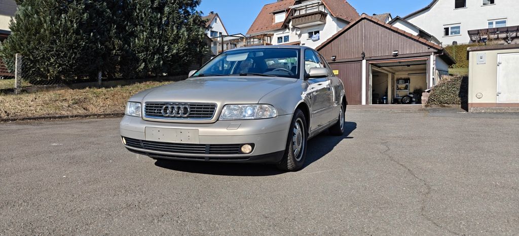 Audi A4 153.563 km 3.000 &euro; Großalmerode-Rommerode 37247