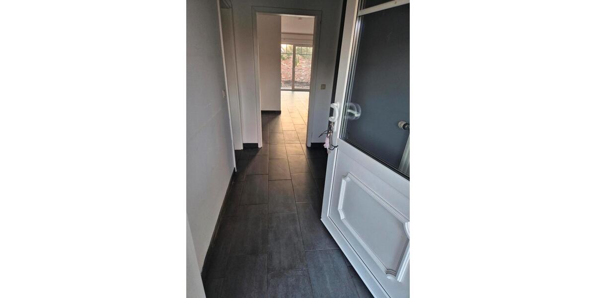 Doppelhaushälfte Zeven - 4 Zimmer, 114 m&sup2;, 300.000&euro; | Angebot:25806988