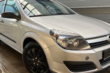 Opel Astra 189.000 km 2.490 &euro; Schmelz 66839