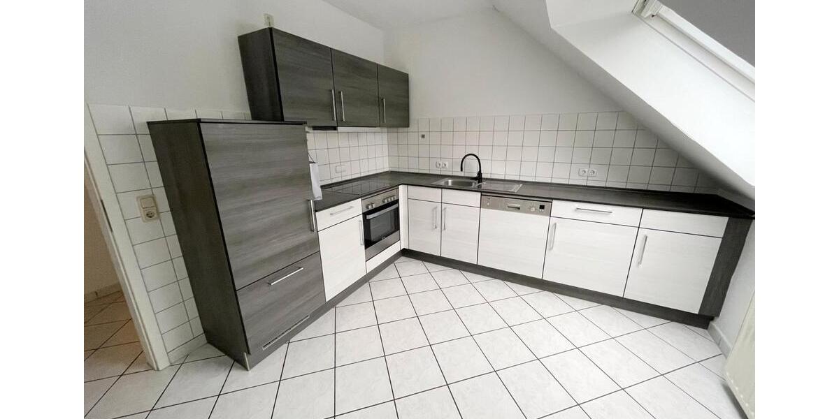 Dachgeschoßwohnung Iserlohn Grüne - 3 Zimmer, 82 m&sup2;, 179.000&euro; | Angebot:27449139