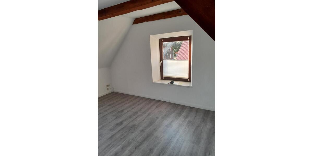 Dachgeschoßwohnung Wurster Nordseeküste - 2 Zimmer, 50 m&sup2;, 320&euro; | Angebot:26313183