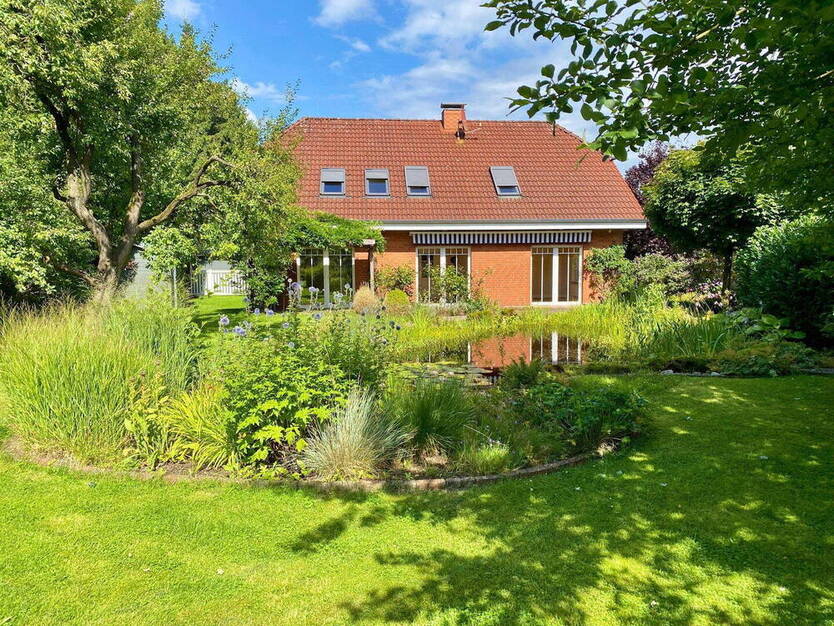 Exklusives Architektenhaus mit traumhaftem Garten in bester Lage Nützen - Metropolregion Hamburg