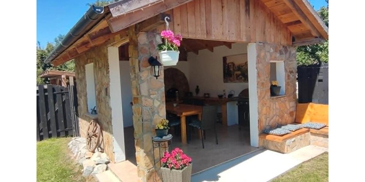 Einfamilienhaus Triftern - 8 Zimmer, 240 m&sup2;, 699.000&euro; | Angebot:27072652
