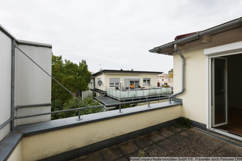 Etagenwohnung Freiburg im Breisgau Haslach - 4 Zimmer, 126 m&sup2;, 1.850&euro; | Angebot:25784996