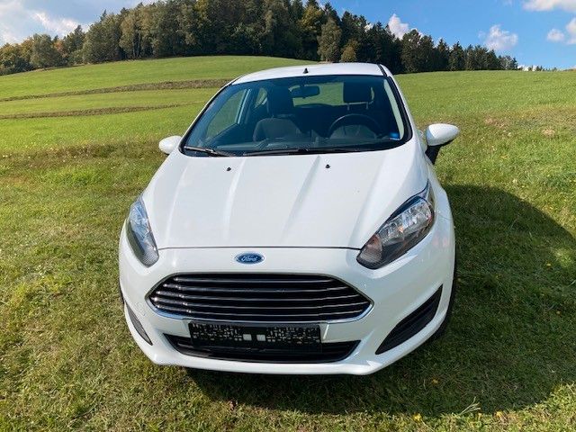 Ford Fiesta 119.000 km 4.980 € Bischofsmais 94253