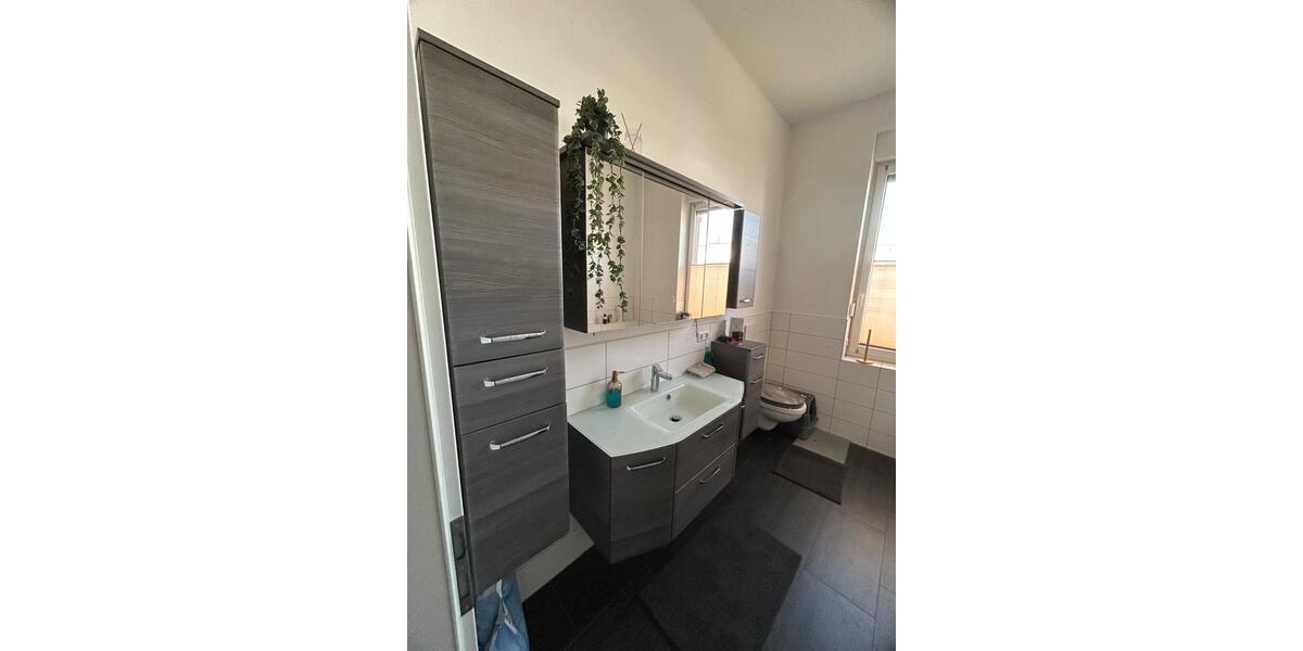 Etagenwohnung Finsterwalde - 3 Zimmer, 97 m&sup2;, 813&euro; | Angebot:27646081