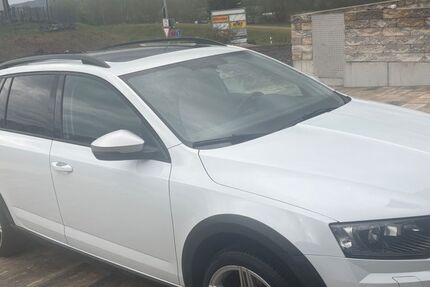 Skoda Octavia 180.000 km 8.990 &euro; Burgau OT Unterknöringen 89331