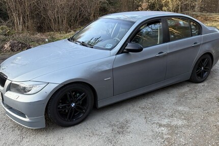BMW E90 226.000 km 2.950 &euro; Siegen 57072