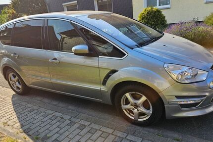 Ford S-Max 280.000 km 4.600 € Essen 45357