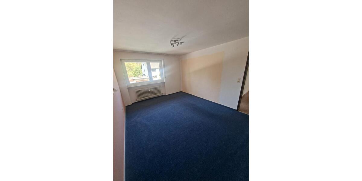 Etagenwohnung Roth - 3 Zimmer, 70 m&sup2;, 850&euro; | Angebot:26137398