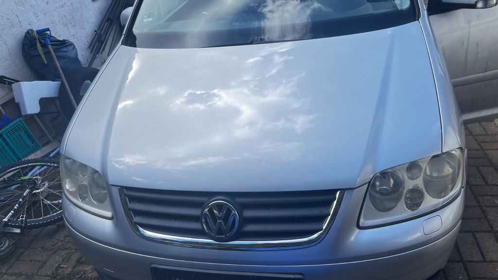 VW Touran 165.215 km 2.700 &euro; Bad Langensalza 99947
