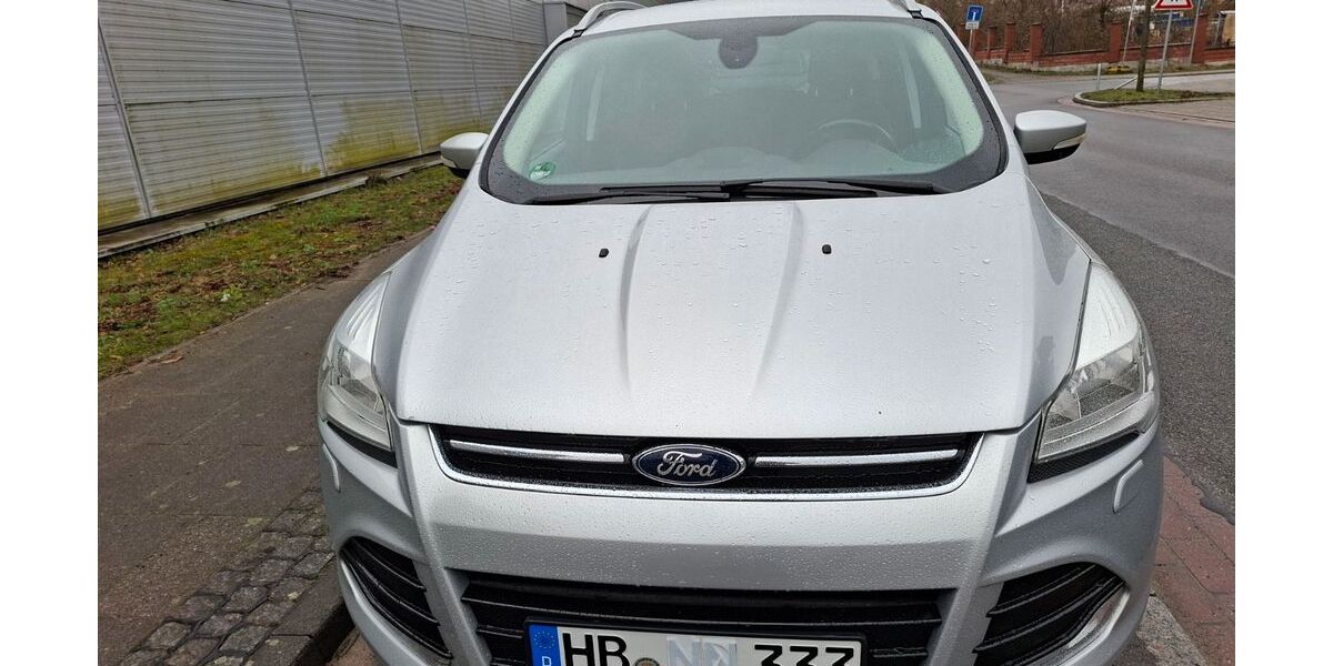 Ford Kuga 198.000 km 8.000 &euro; Bremen 28729