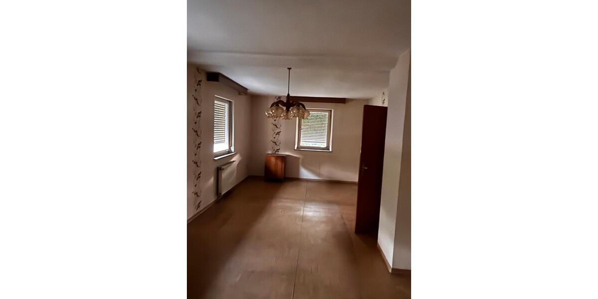 Einfamilienhaus Karlstadt - 5 Zimmer, 130 m&sup2;, 195.000&euro; | Angebot:26964749