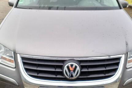 VW Touran 279.000 km 2.800 &euro; Traunstein 83278