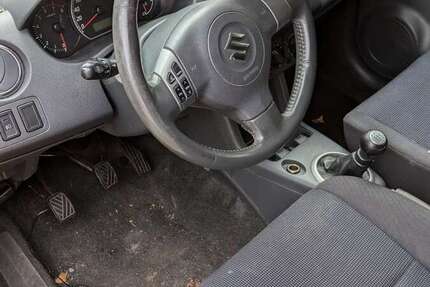 Suzuki Swift 137.000 km 650 € Schifferstadt 67105