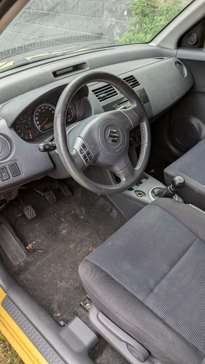 Suzuki Swift 137.000 km 650 € Schifferstadt 67105