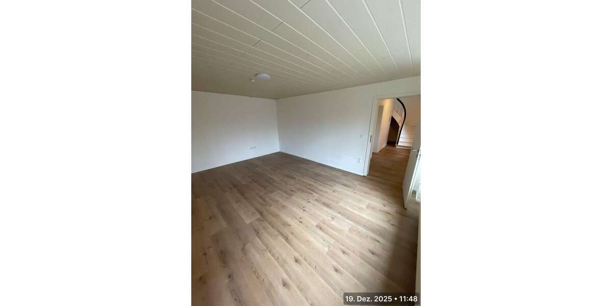 Einfamilienhaus Uffenheim - 6 Zimmer, 137 m&sup2;, 269.000&euro; | Angebot:25336769