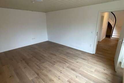 Haus Uffenheim - 6 Zimmer, 137 m&sup2;, 269.000&euro; | Angebot:25336769