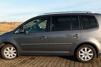 VW Touran 192.000 km 8.600 &euro; Weener 26826