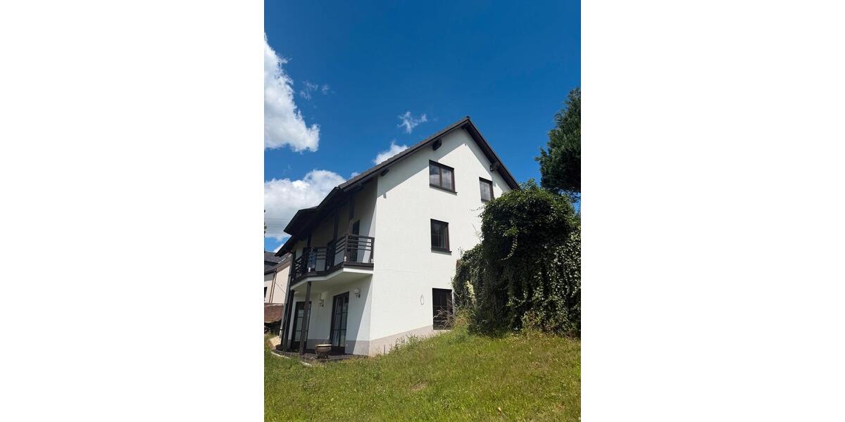 Einfamilienhaus Lauter-Bernsbach Bernsbach - 7 Zimmer, 170 m&sup2;, 395.000&euro; | Angebot:27085589
