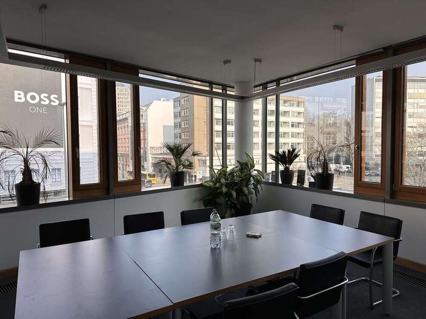 Büro in Berlin 6.648 € 277 m²
