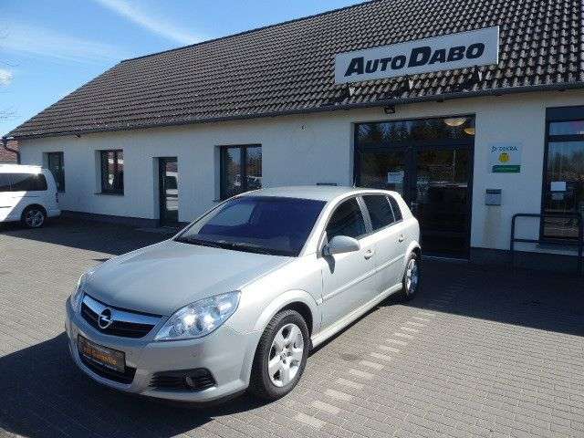 Opel Signum 150.867 km 4.585 &euro; Jänschwalde 03197