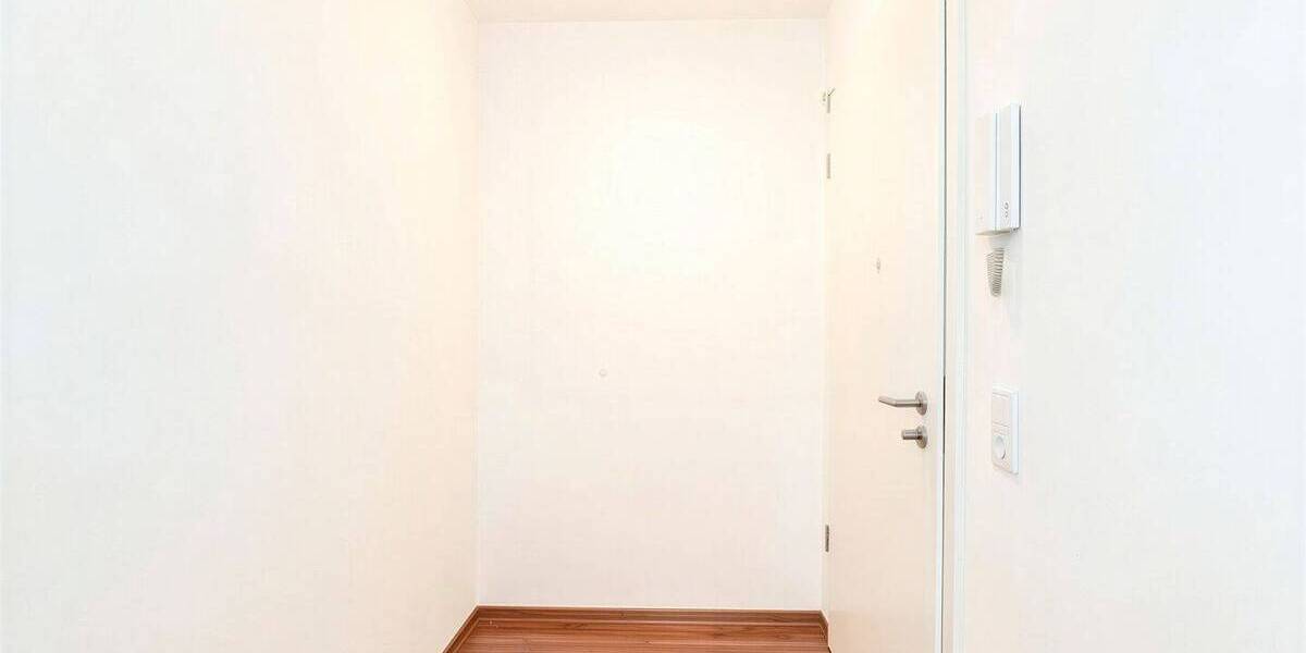 Etagenwohnung Dresden Friedrichstadt - 2 Zimmer, 64 m&sup2;, 245.000&euro; | Angebot:26803911
