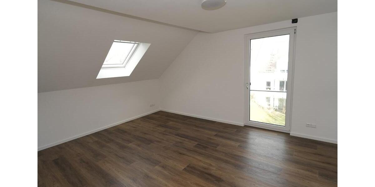 Maisonettenwohnung Stuttgart Vaihingen - 4 Zimmer, 107 m&sup2;, 1.750&euro; | Angebot:25048719