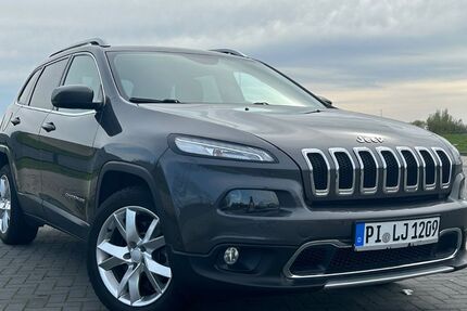 Jeep Cherokee 145.000 km 11.900 € Wedel 22880