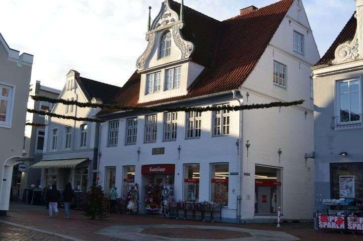 Gewerbeobjekt Heide - 3.900&euro; | Angebot:25200952