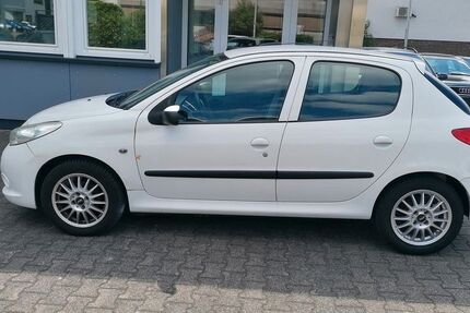 Peugeot 206 100.000 km 3.000 &euro; friedrichsdorf 61381